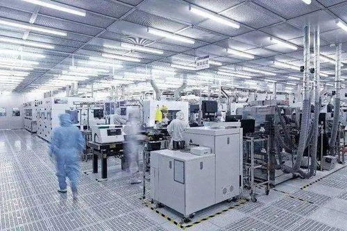 芯片制造中的关键设备 陆芯半导体划片机与网络系统集成